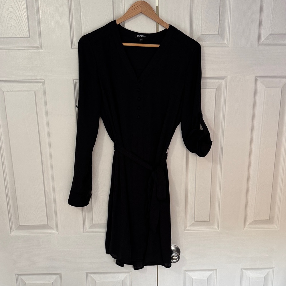 Express Chic Black Long Sleeve Dress